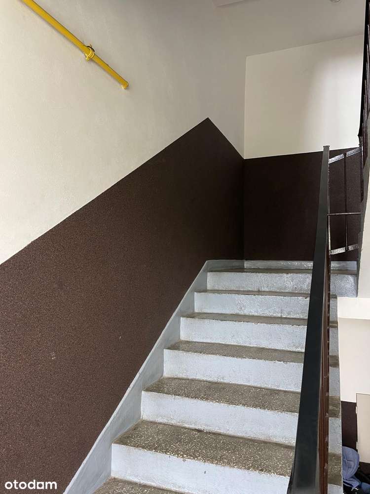 Oferuję 2 pokojowe mieszkanie położone w Lęborku-16