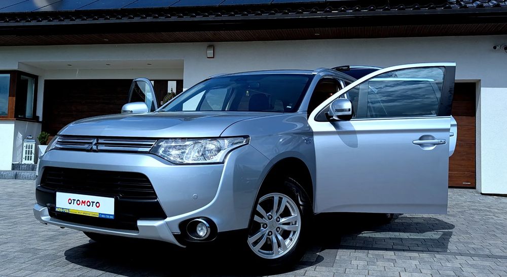 Mitsubishi Outlander III Instyle NAVI + 2015