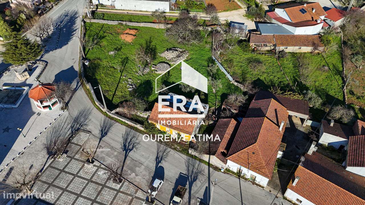 Moradia T3 para reconstrução no Bairro, Ourém-27