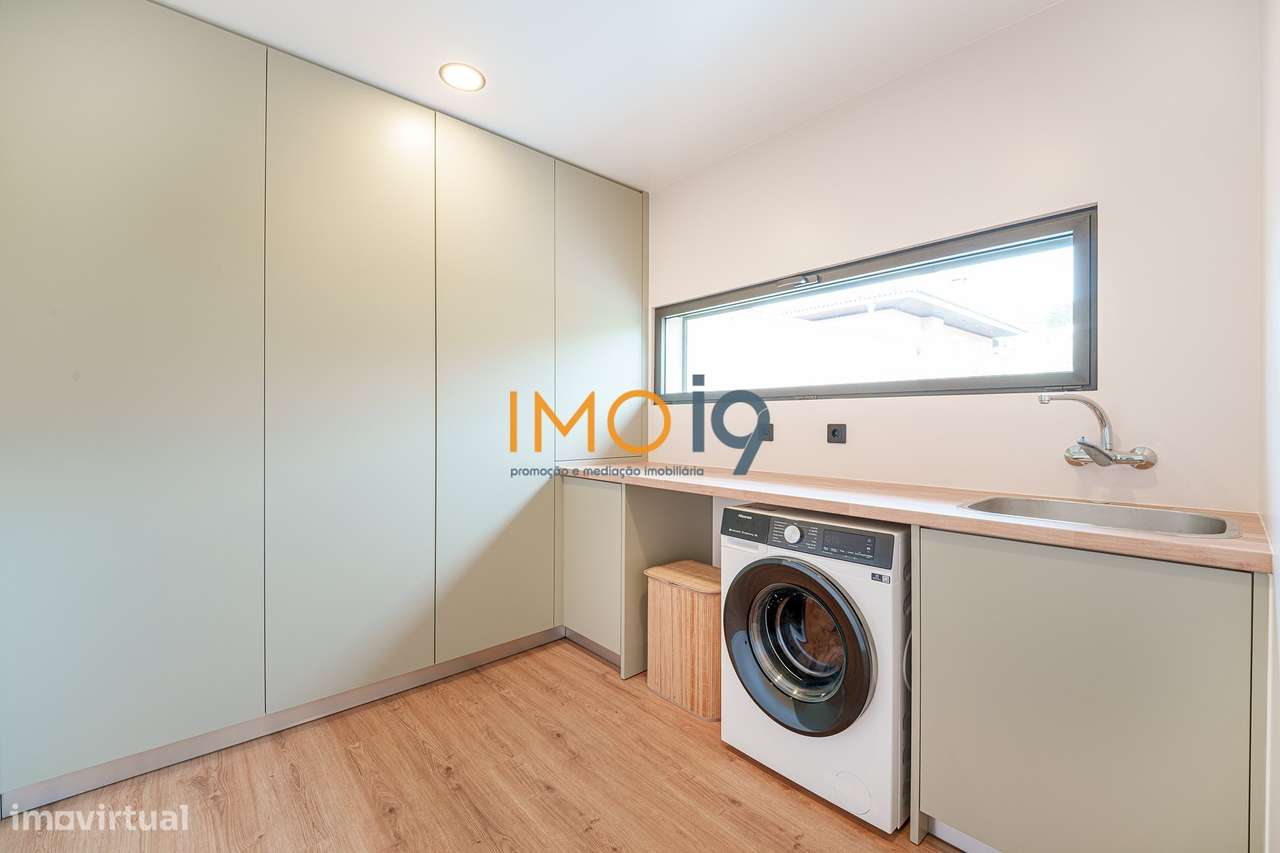 Moradia T4 com Vista Panorâmica em Fátima-26