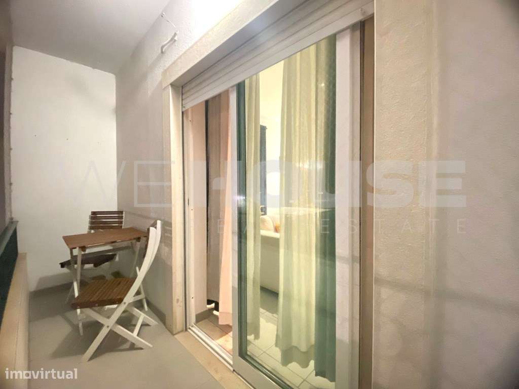 Apartamento T2 com Duas Varandas no Pinhal Novo - Totalmente Remode... - Grande imagem: 4/24