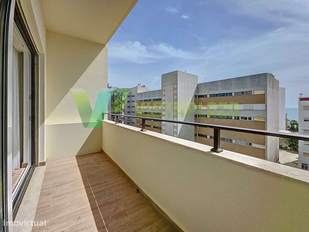 Apartamento na Praia da Rocha com Vista Mar - Oportunidade Imperdível - Grande imagem: 3/24