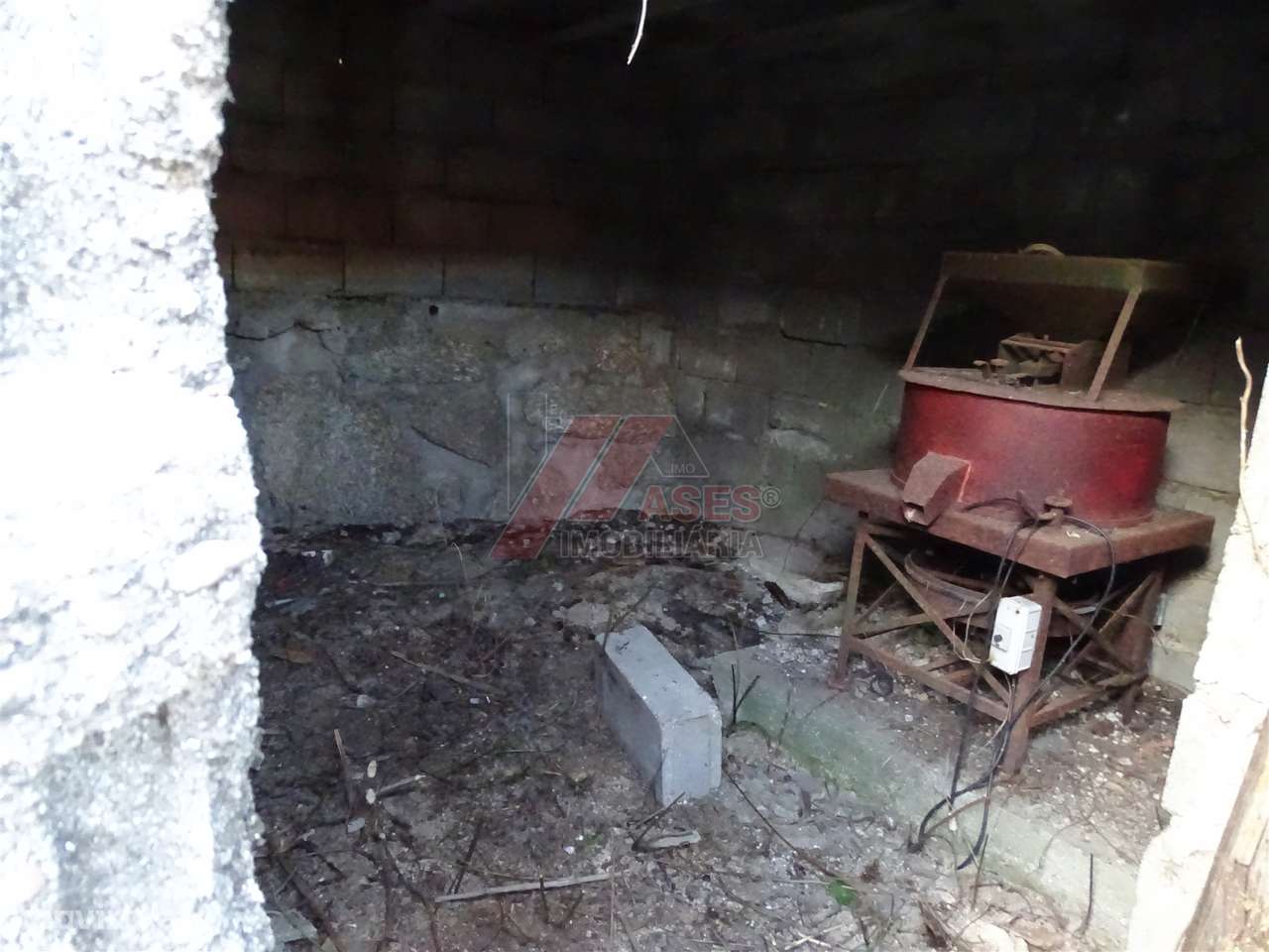 Moradia Rústica e Terreno!-10