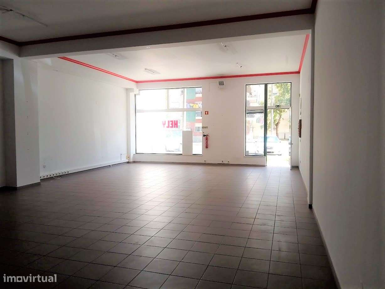 Loja para venda na Gândara dos Olivais - Grande imagem: 2/5