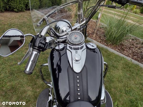 Harley-Davidson Softail Heritage Classic - 28