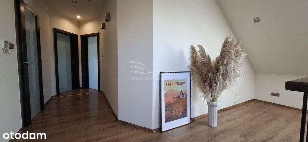 Dom parterowy z zaadaptowanym poddaszem-10