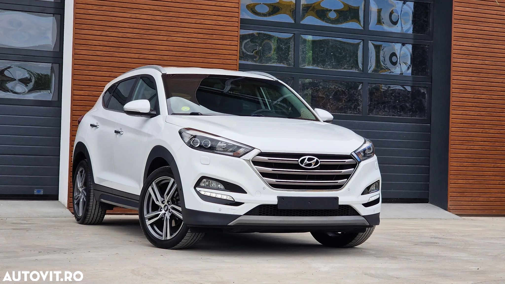 Hyundai Tucson blue 1.7 CRDi 2WD DCT Premium - 1