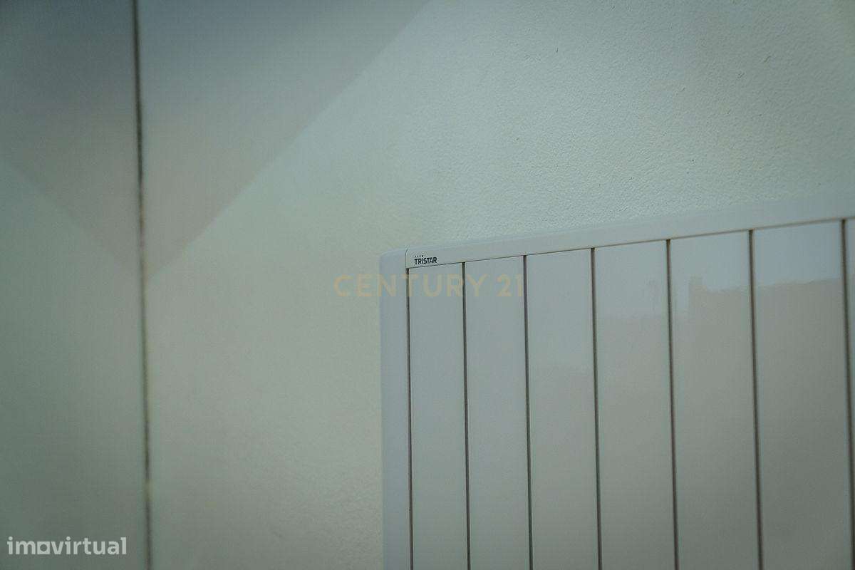 Moradia T2 no Típico Bairro do Quebedo, Charme e Tradicional no Coraçã-12