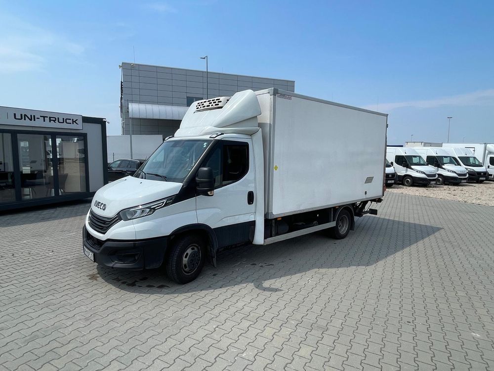 Iveco 50C18 Chłodnia 8EP Winda 1000kg Ledy Nawigacja Wzmocnione zawieszenie!