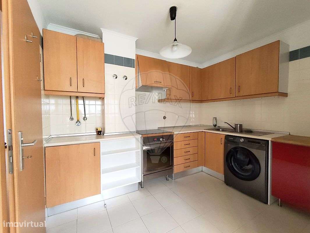Apartamento T2 para arrendamento - Grande imagem: 1/12