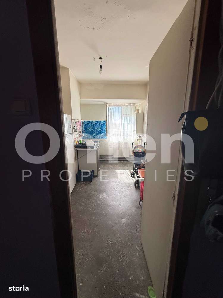 Apartament spatios, complet renovabil, zona Granicerilor-4