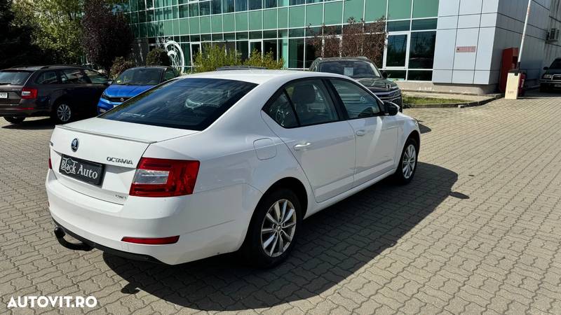 Skoda Octavia 2.0 TDI 4x4 DSG Style - 4