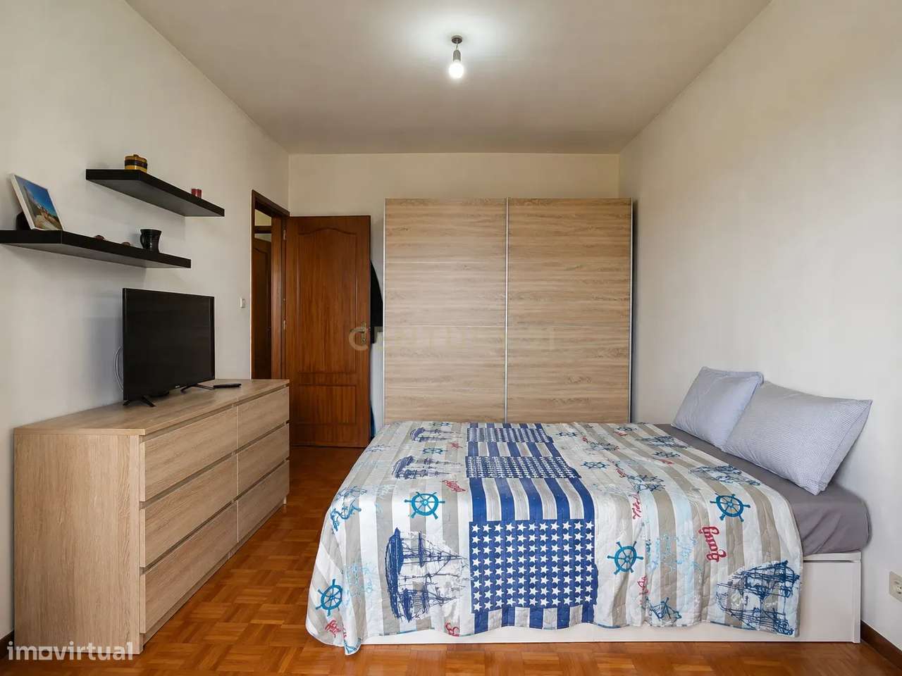 APARTAMENTO T2 | VARANDA | LUGAR DE GARAGEM | ARRUMOS | ELEVADOR | GON-16