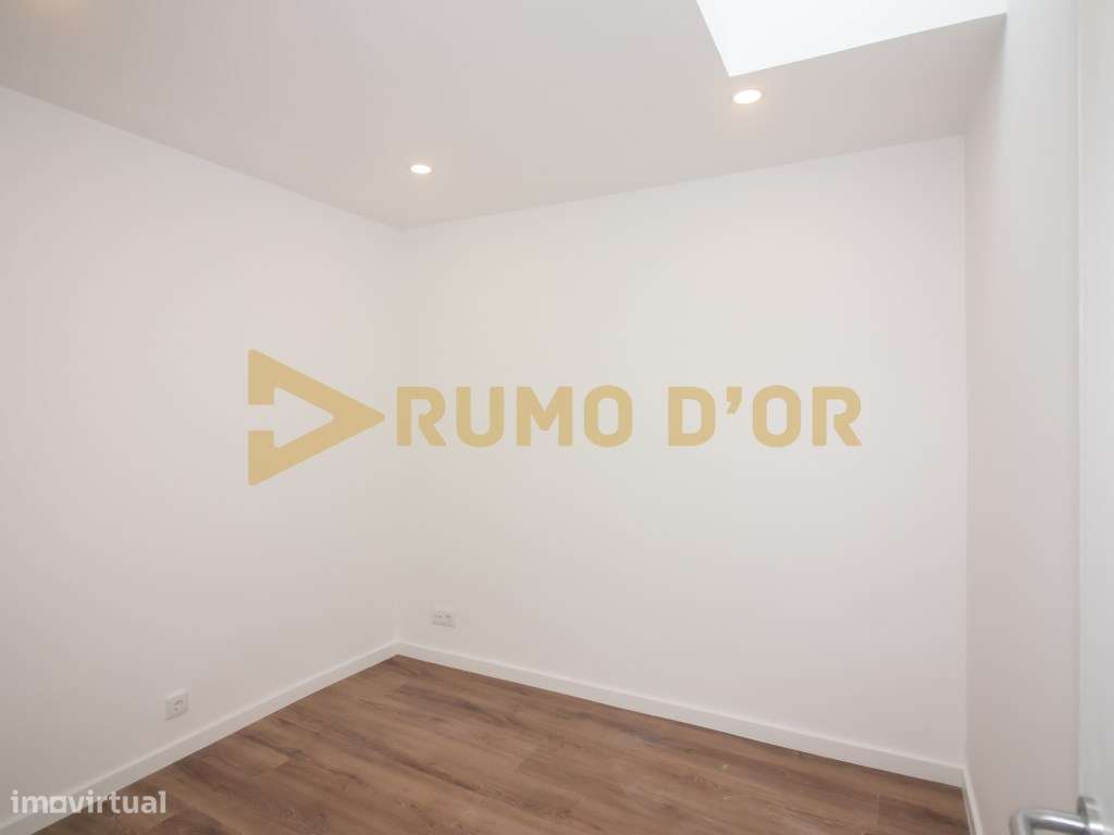 Moradia T3 Olhalvo com logradouro e terraço-12