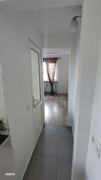 Apartament cu 2 camere - Imagine principală: 5/8