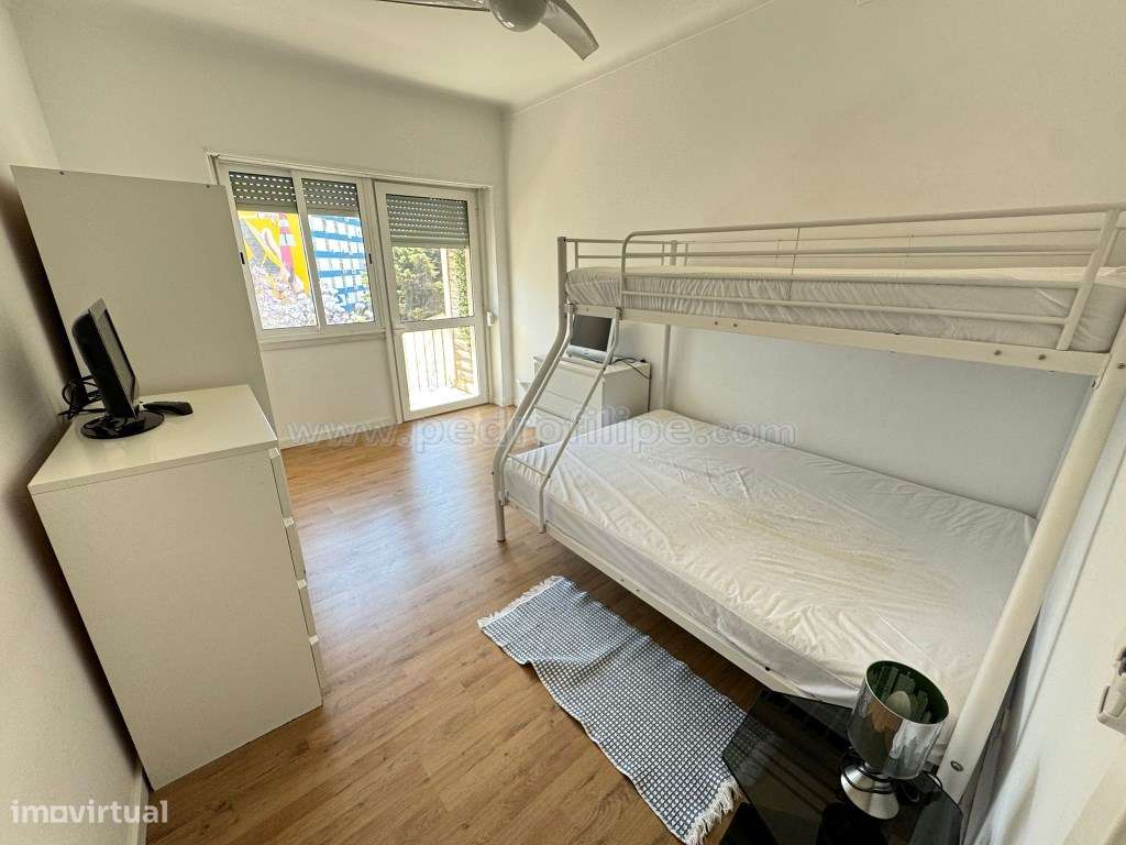 Apartamento T2 remodelado no centro da vila-10