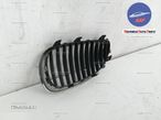 Grila dreapta BMW seria 5 EG0 EG1 an 2004-2009 cod 51137027066 - originala - 2