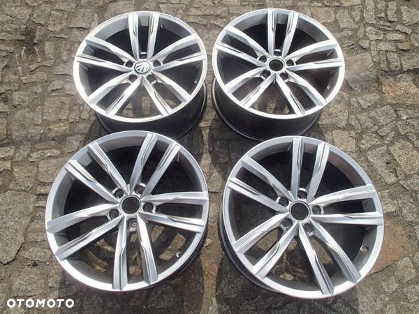 FELGI VW 18 DARTFORD SHADOW CHROME 5X112 PASSAT - 9