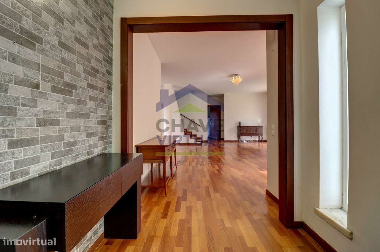 Excelente Moradia V4 Condomínio Privado Torres Vedras - Grande imagem: 3/49