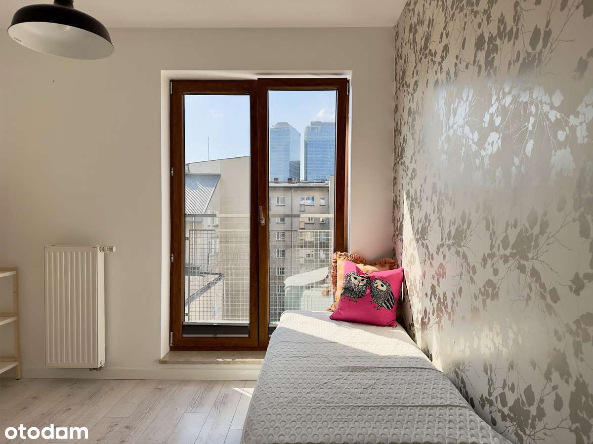 4-pokojowe mieszkanie z wyjątkowym tarasem w Centrum!-9