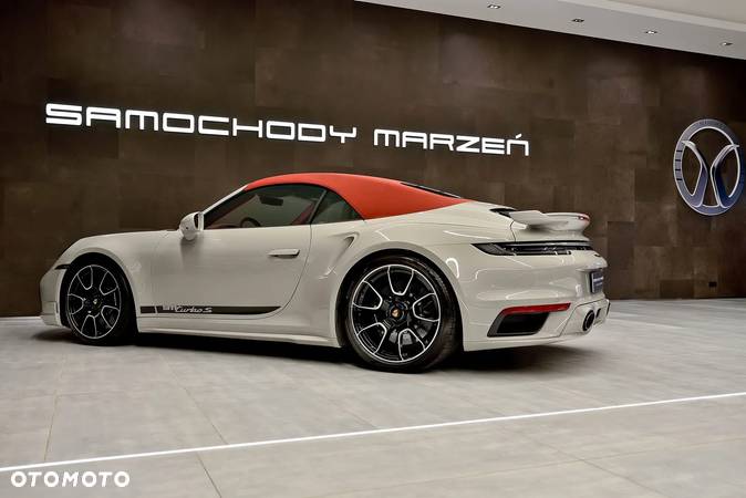 Porsche 911 - 8