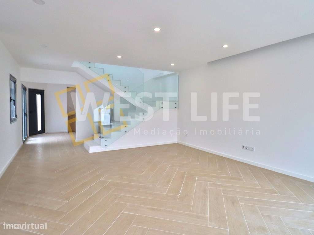 Fantástica Moradia T4 com jardim e churrasqueira, ótima exposição s... - Grande imagem: 4/29