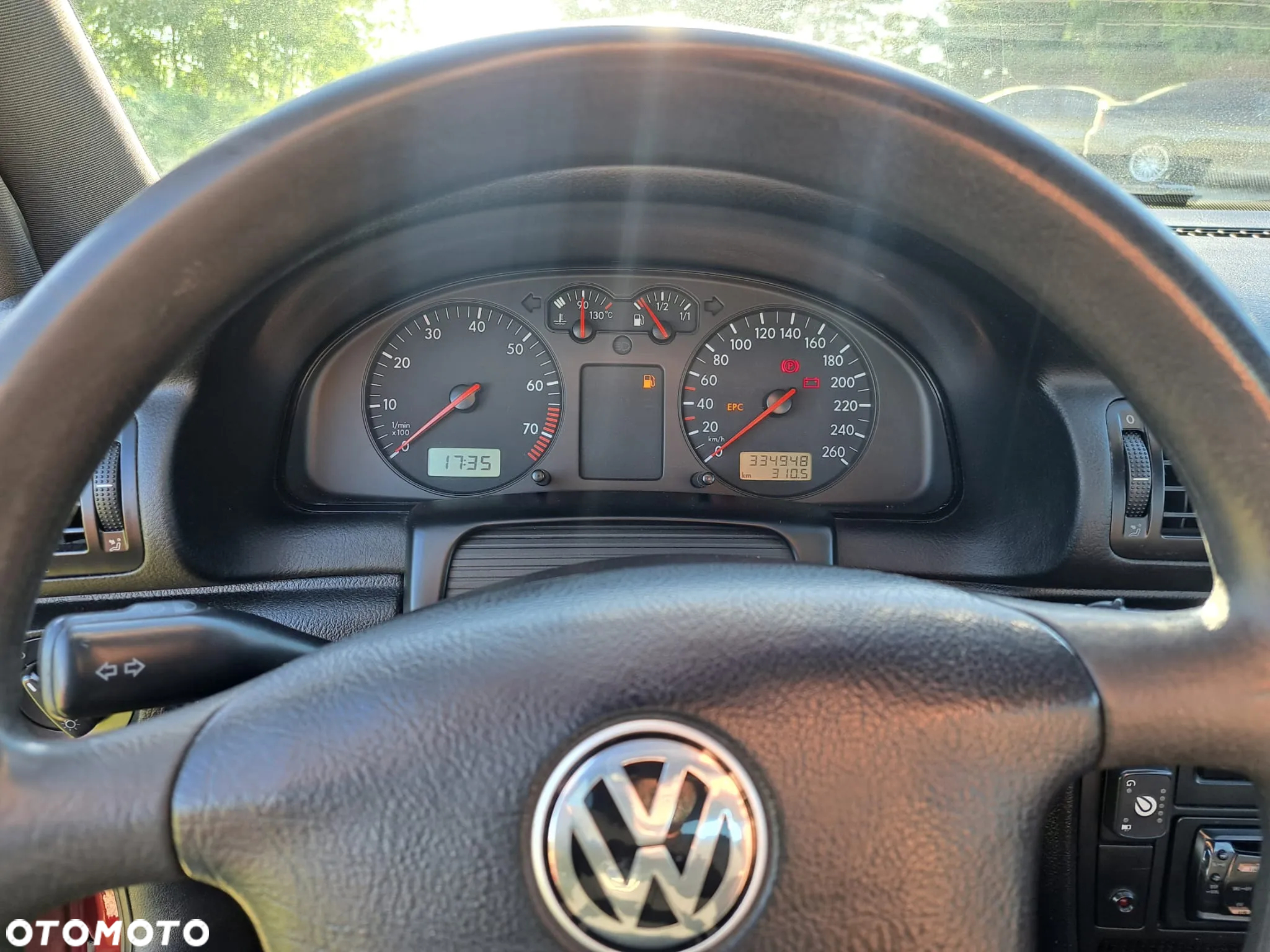 Volkswagen Passat 1.8 - 9