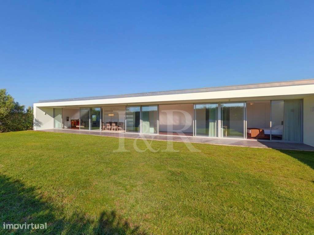 Moradia T4 com jardim e piscina junto à Lagoa de Óbidos - Grande imagem: 4/17