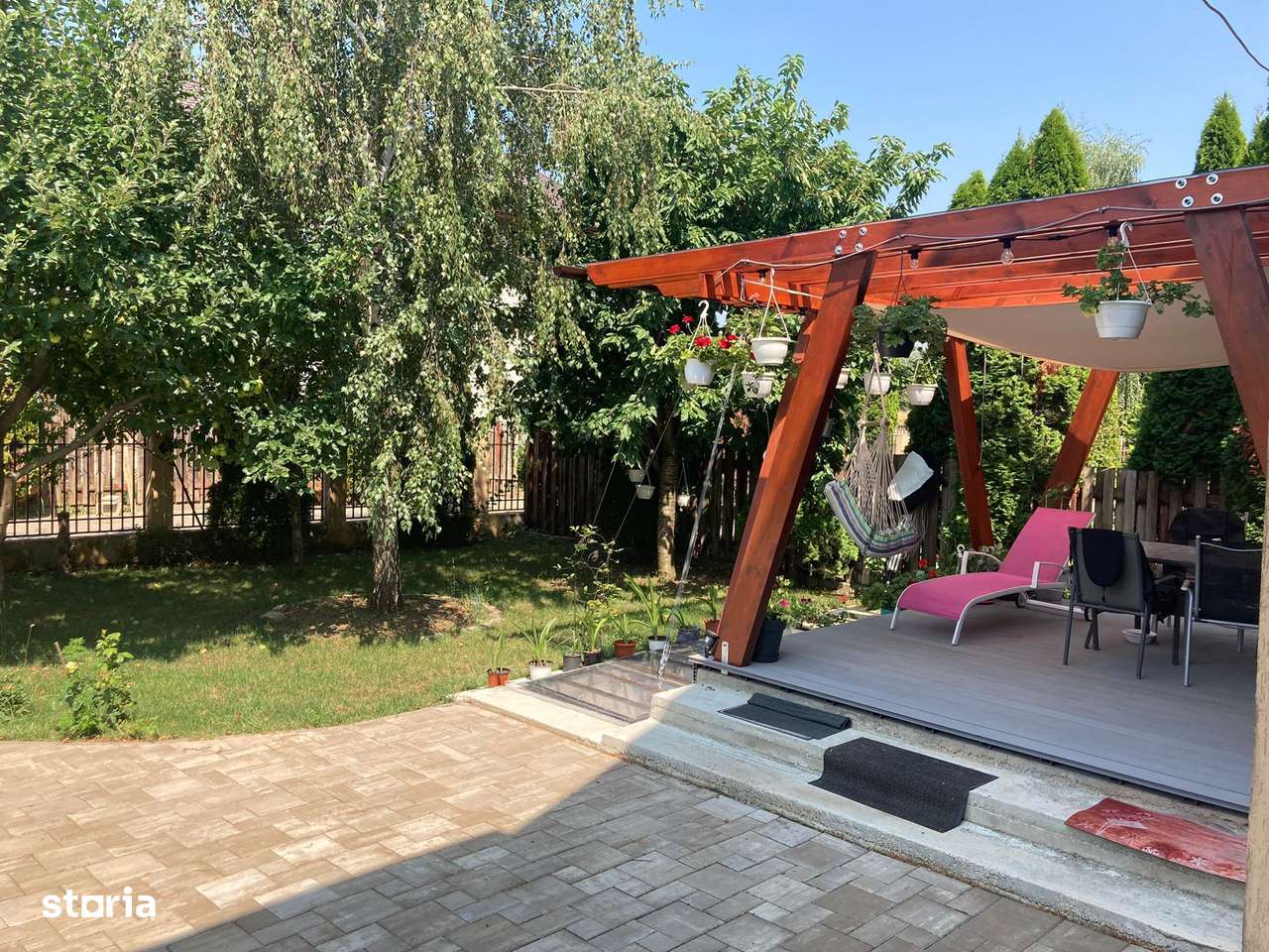 Casă Elegantă și Spațioasă - Oază de Liniște și Confort!-2