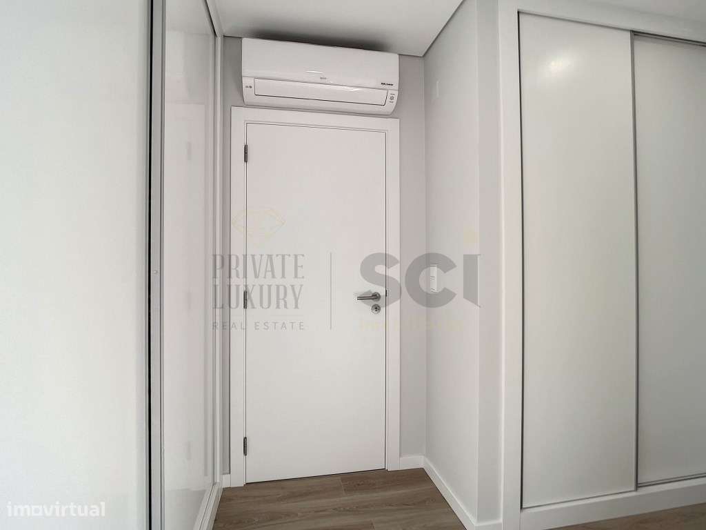 Moradia T3 Independente Térrea em Azeitão Garagem Piscina-41