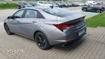 Hyundai Elantra - 3