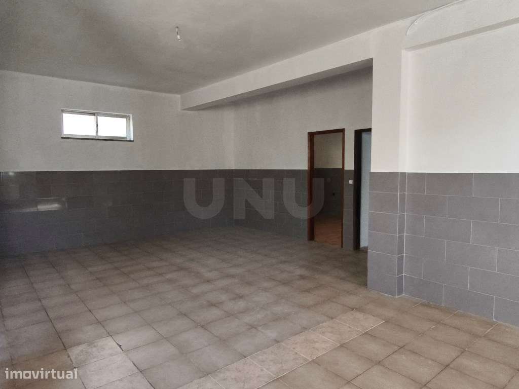 Moradia, em aldeia tranquila, em excelente estado de conservação, p...-27