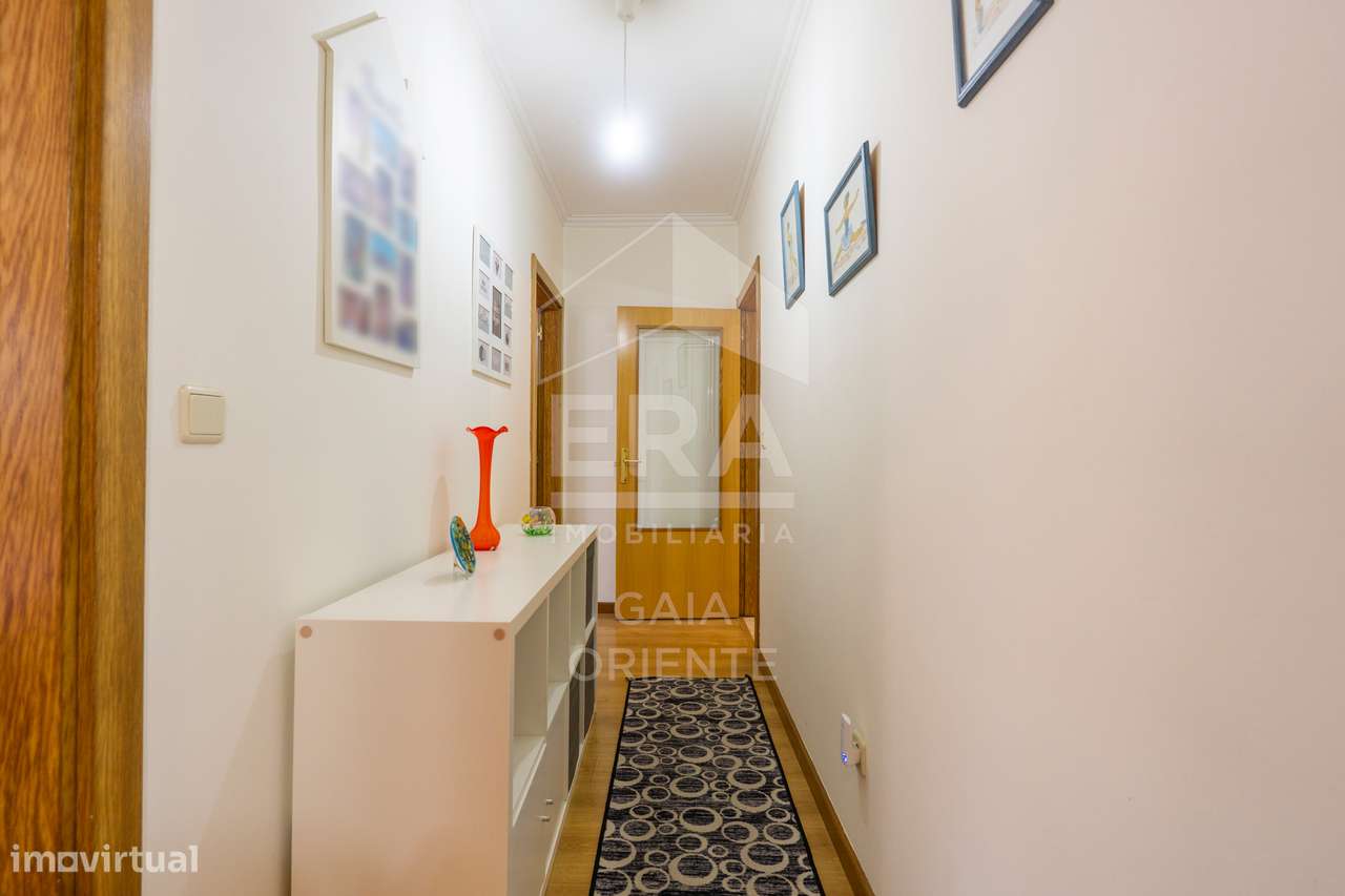 Apartamento T2+1 com Garagem em Grijó-34