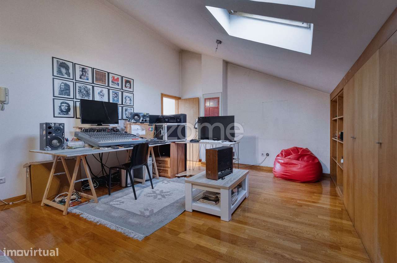 Moradia T4 com 4 suítes, na Rua Gomes Teixeira, Matosinhos-51