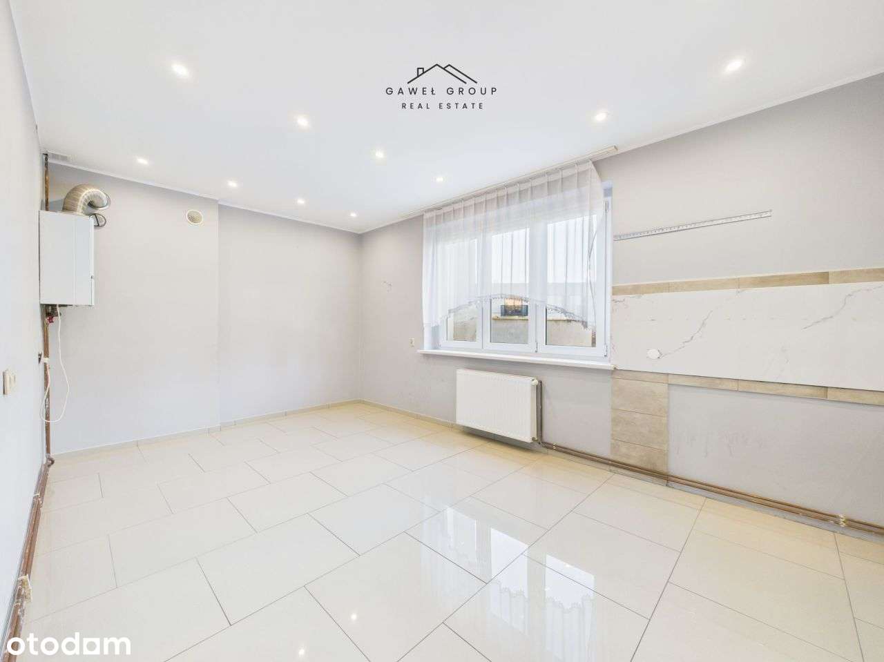 Chorzów, ul. Wolności - budynek na dużej działce-11