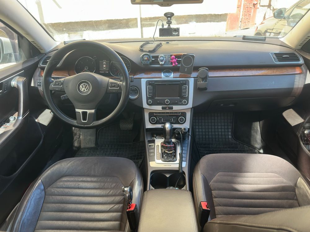 Volkswagen Passat B7 [2010 - 2014] 2011