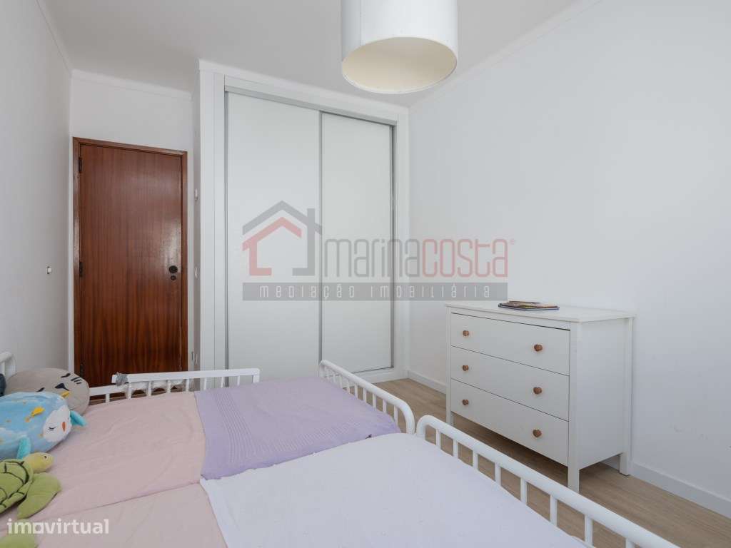 Apartamento T3 com Garagem Peniche Venda-13
