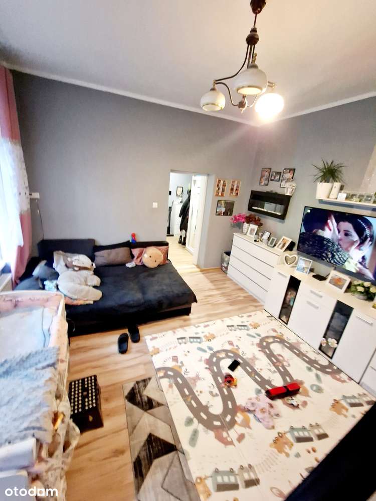 Na sprzedaż dwupoziomowe mieszkanie w Strzegomiu.-9