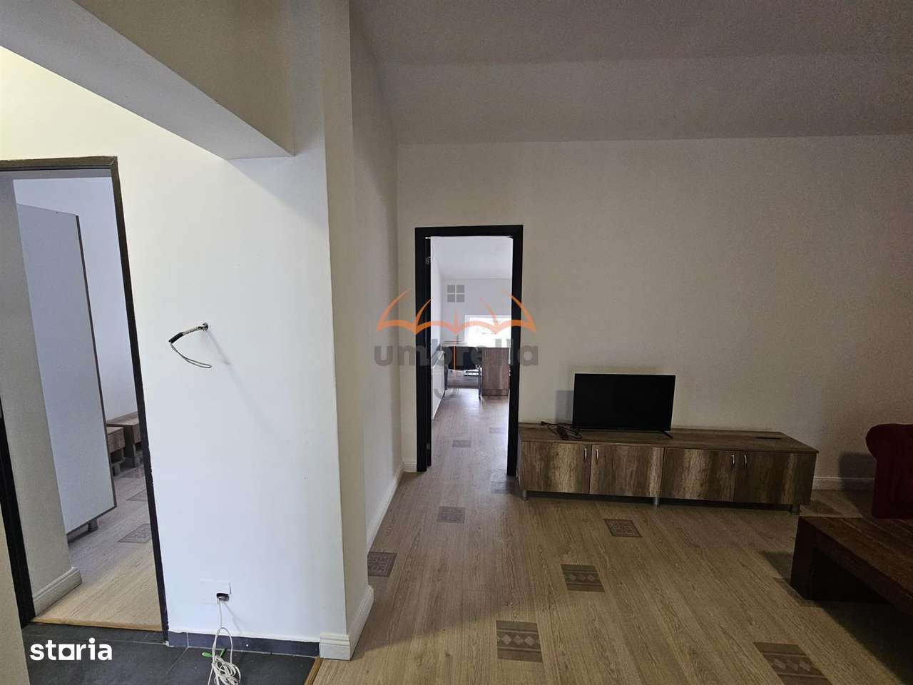 DE INCHIRIAT apartament 3 camere, 60 mp + parcare, 425 euro - Imagine principală: 3/9