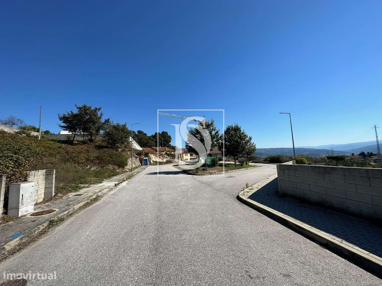 Terreno em Vila Caiz, Amarante - Grande imagem: 2/13