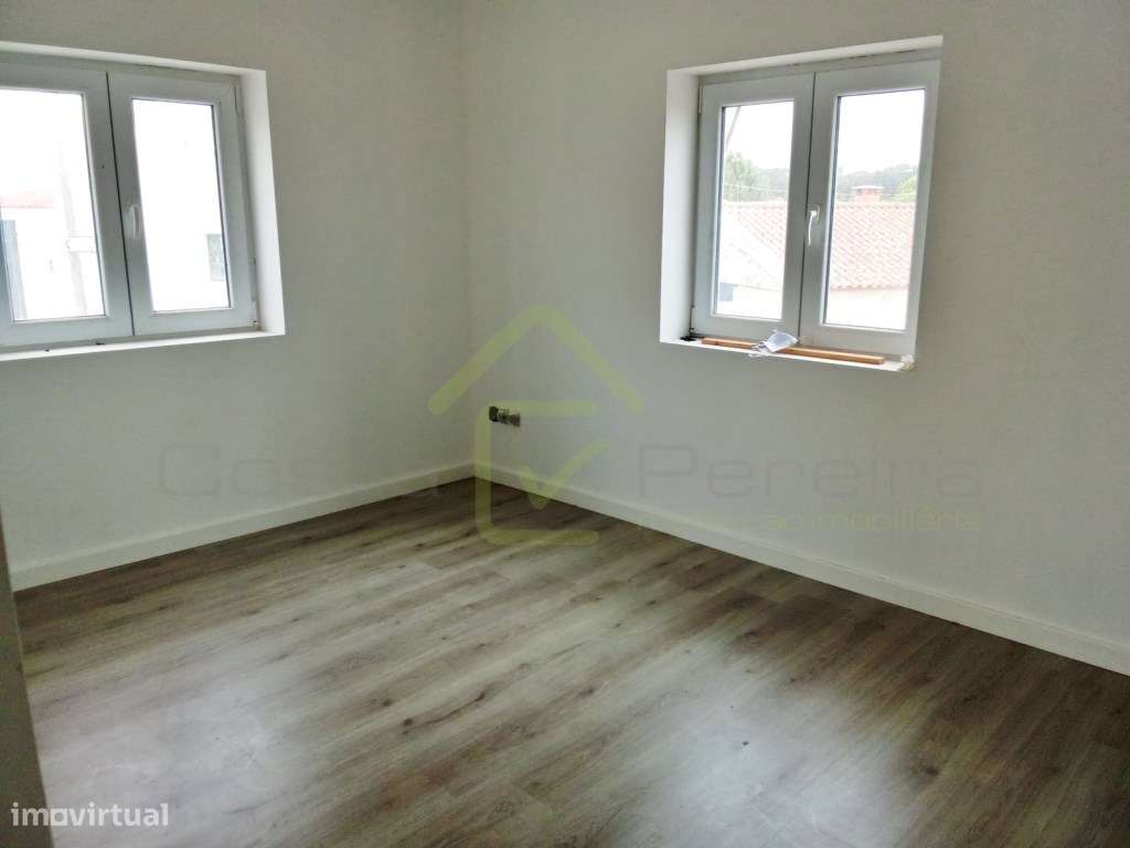 Moradia T3 Renovada com logradouro-6