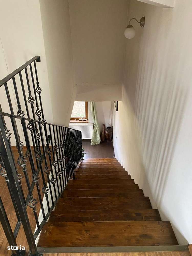 Vila S+P+M in zona Lapus,str Vidra,constructie 2009.-12