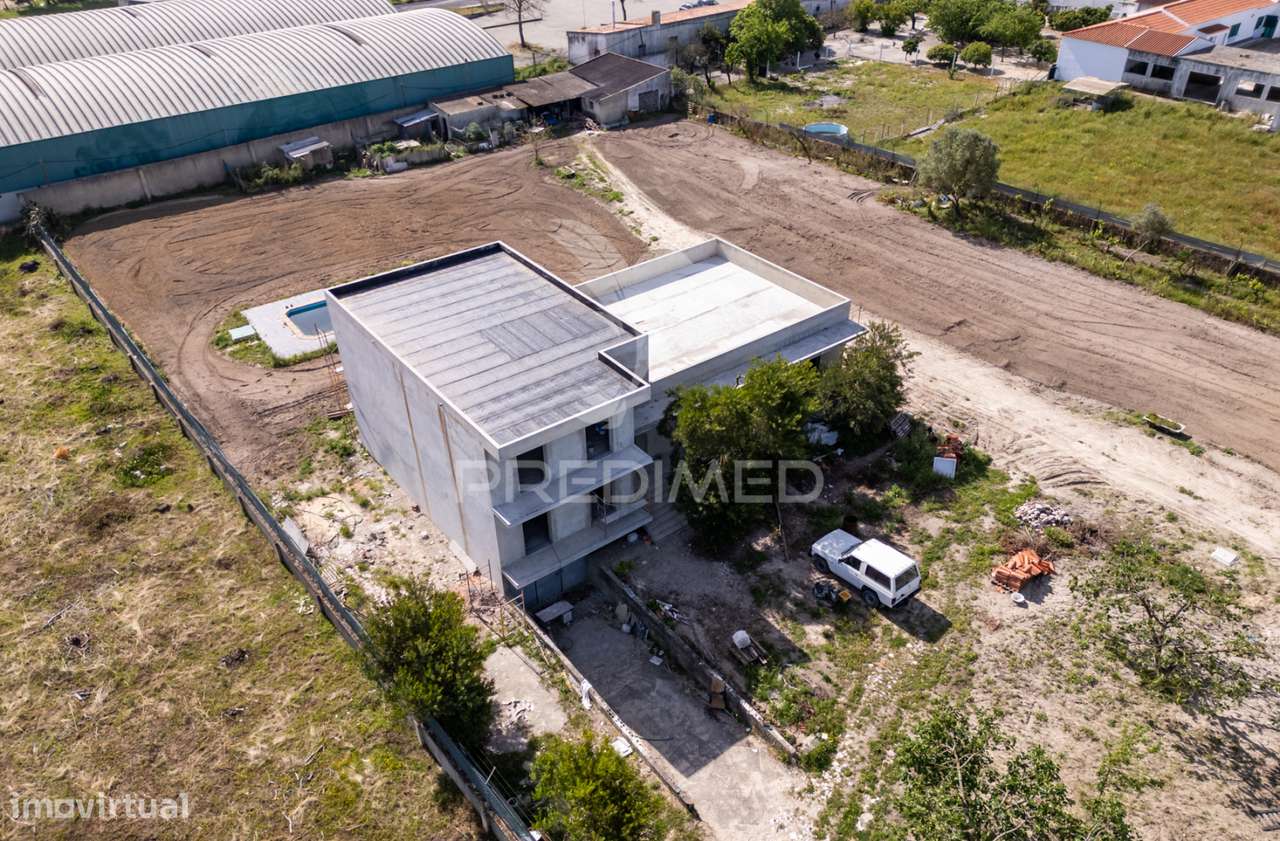 Quinta em Fernão Ferro - Grande imagem: 2/34