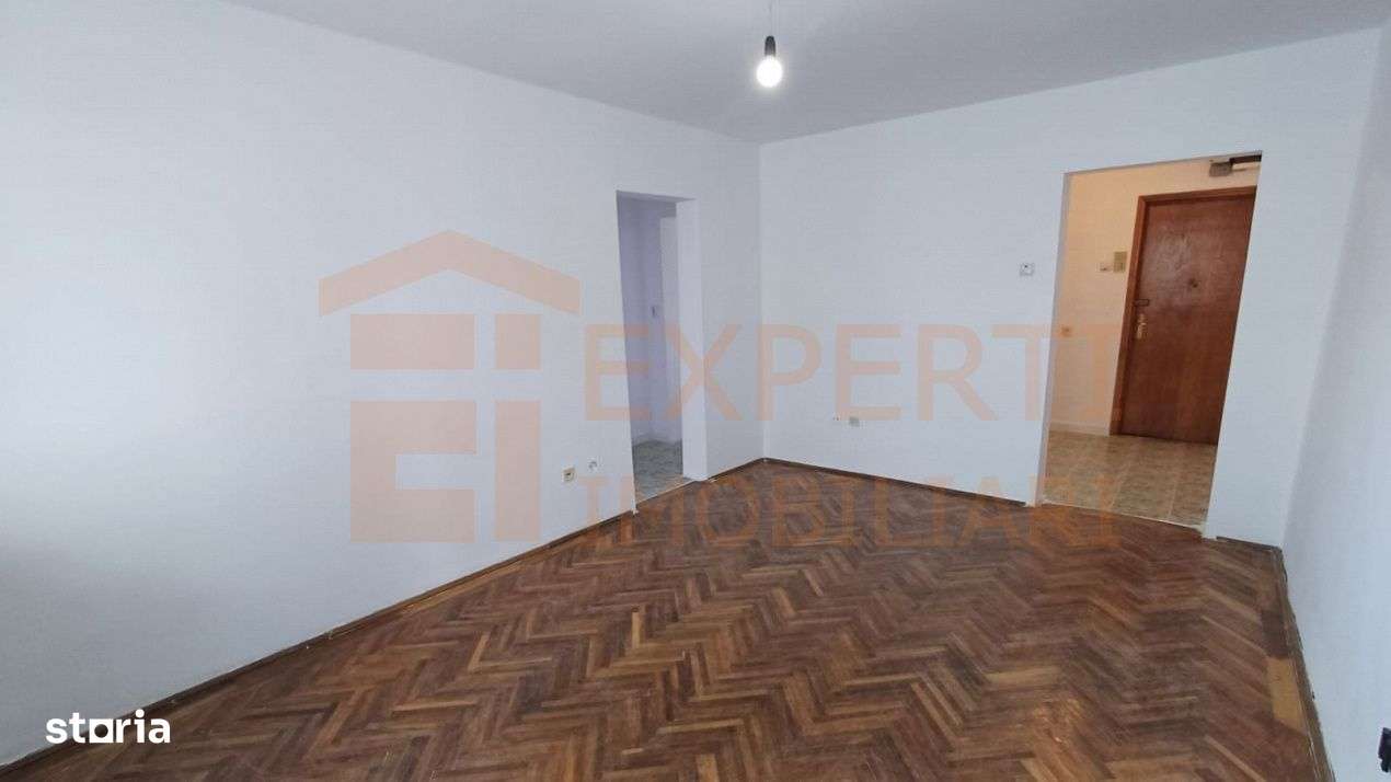 Apartament 2 camere de vanzare, zona Salvare-Constanta - Imagine principală: 3/12