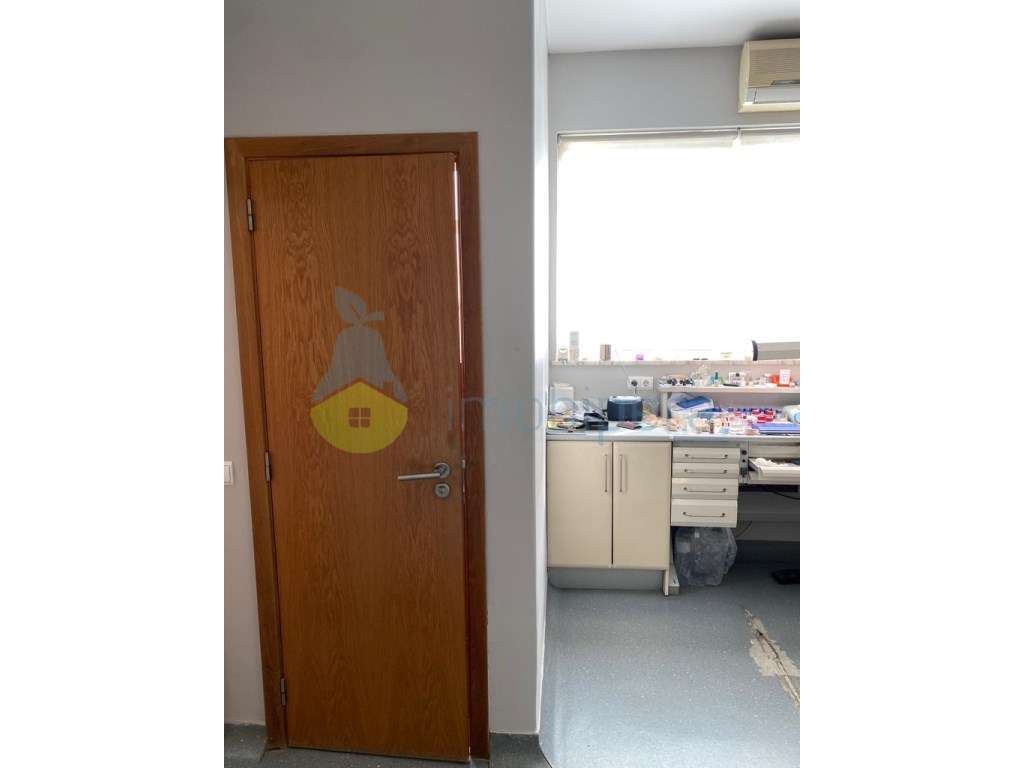 Clínicas Dentárias - Grande imagem: 5/14