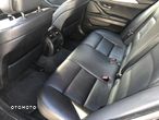 BMW Seria 5 530d xDrive Touring - 14