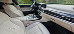 BMW Seria 7 750i xDrive - 31