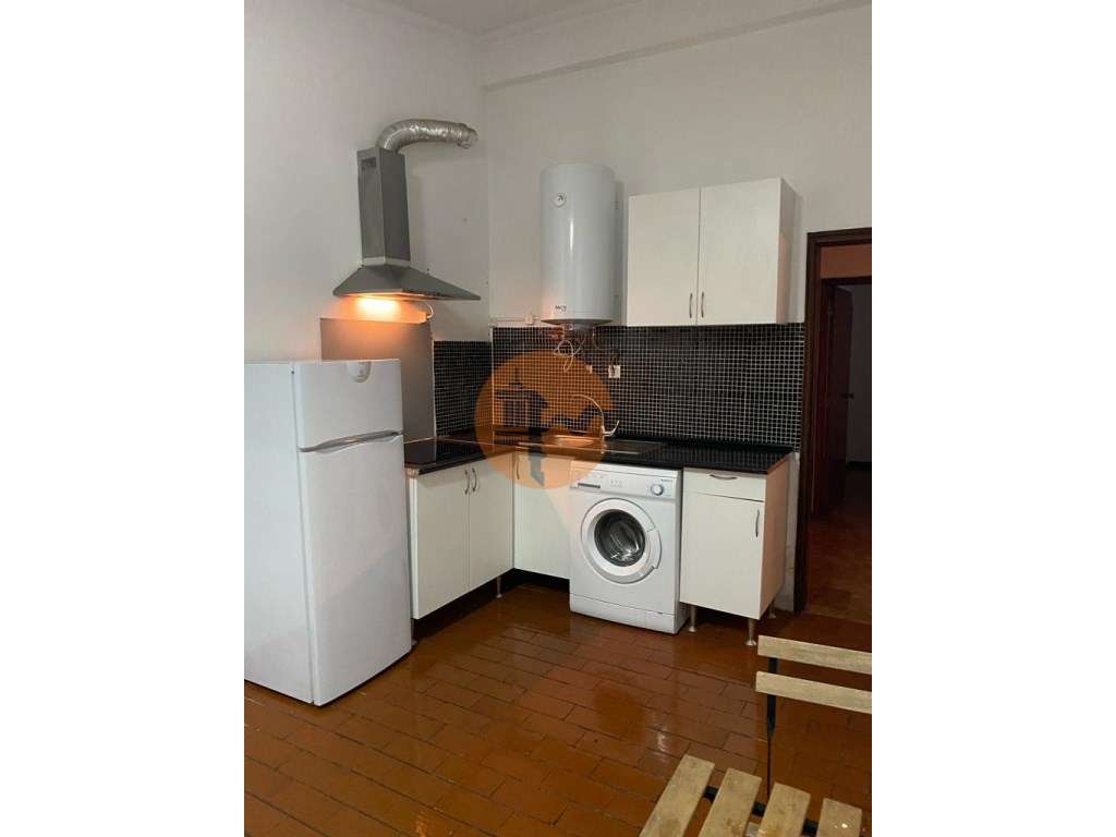 Andar de moradia T2 para arrendamento anual - Grande imagem: 2/10