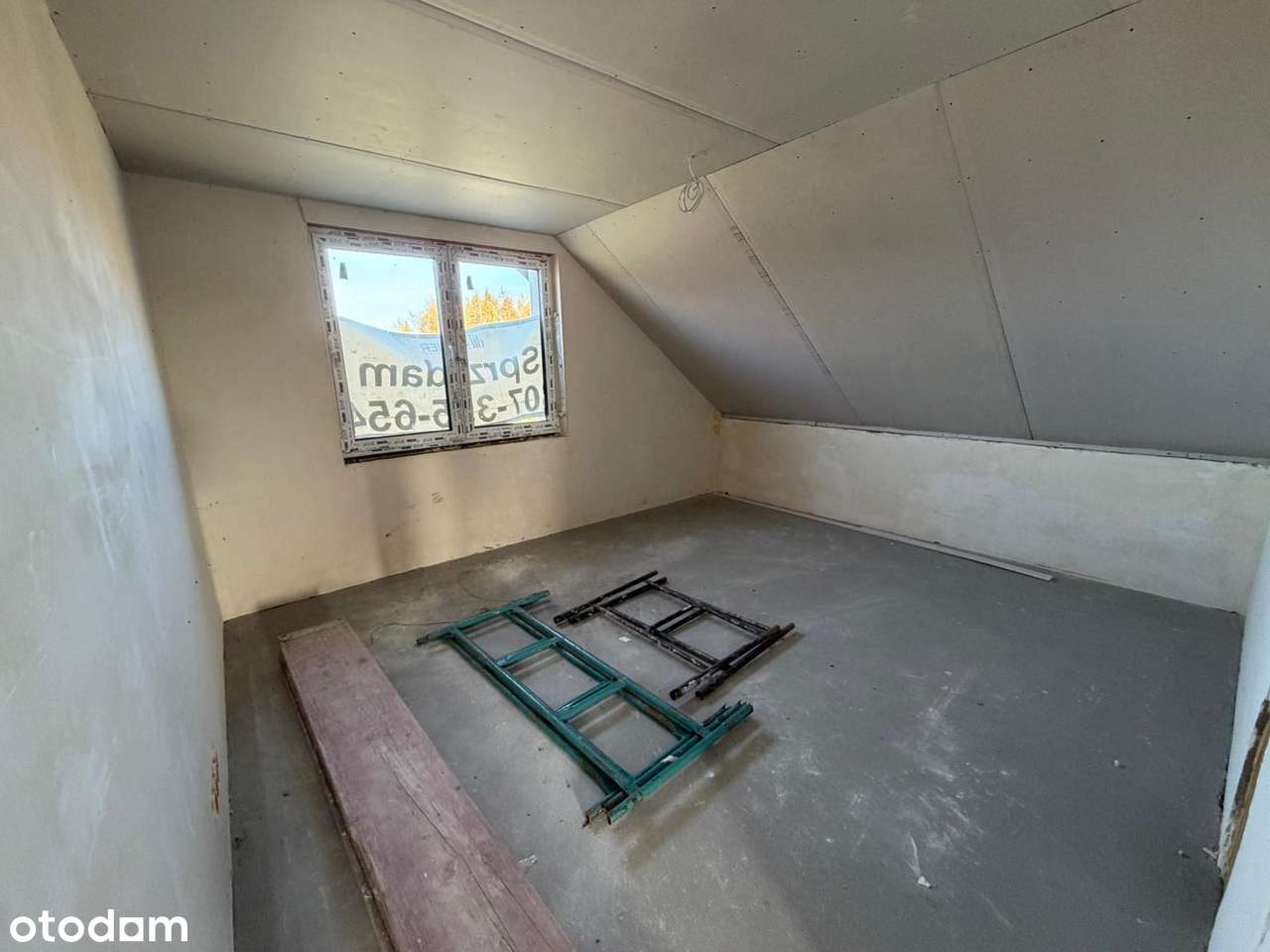 Piękny dom jednorodzinny pod lasem w Lipnie!-10