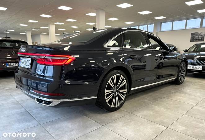 Audi A8 - 2